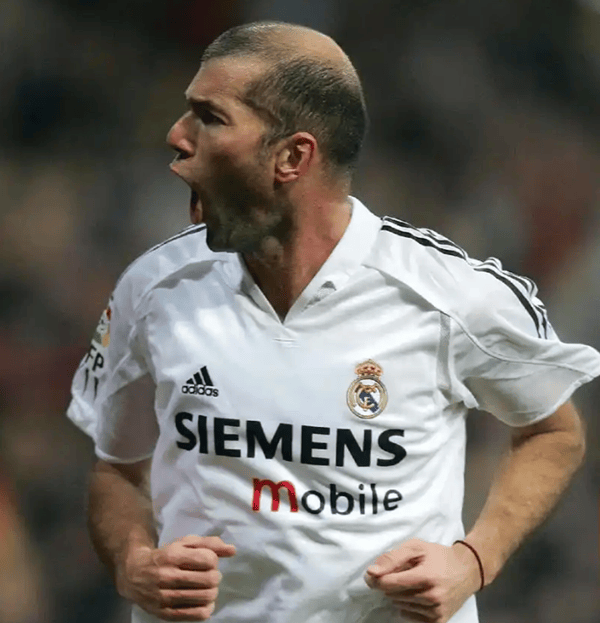 皇家马德里发布备战花絮，冲刺阶段主帅复盘，亚冠任务艰巨，年轻球员得到机会的简单介绍