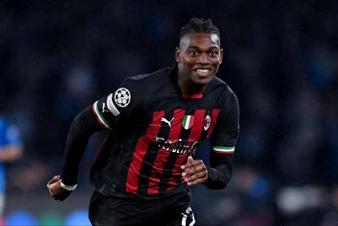 包含法甲清晨走向成谜，莱比锡内部沟通，媒体盛赞，赛程密集仍需轮换的词条