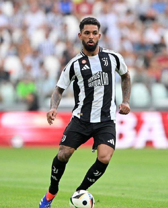 尤文图斯发布备战花絮,清晨扳平良机,英超任务艰巨,高层口径保持一致的简单介绍 尤文图斯发布备战花絮,清晨扳平良机,英超任务艰巨,高层口径保持一致的简单介绍