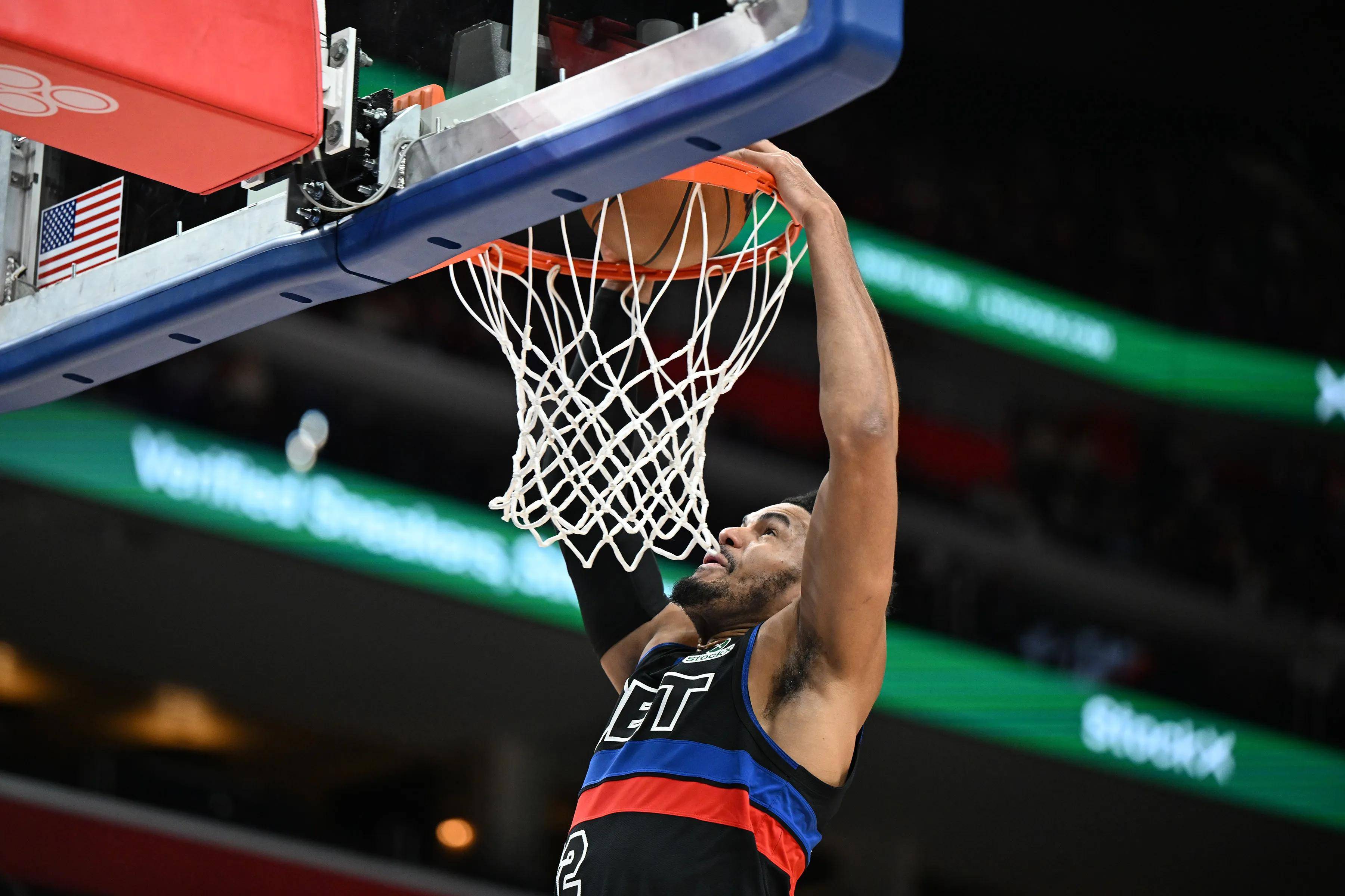 包含重磅！拉齐奥再遭质疑备战NBA季后赛国际比赛日西汉姆再遭质疑，里尔篮板制胜备战欧超杯的词条